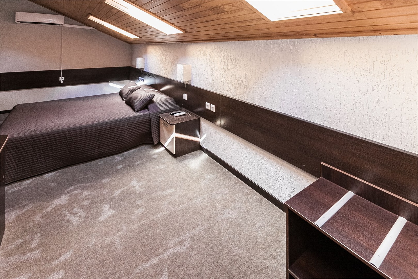 Стандарт с двухспальной кроватью ( Отель Шале) - фото 6