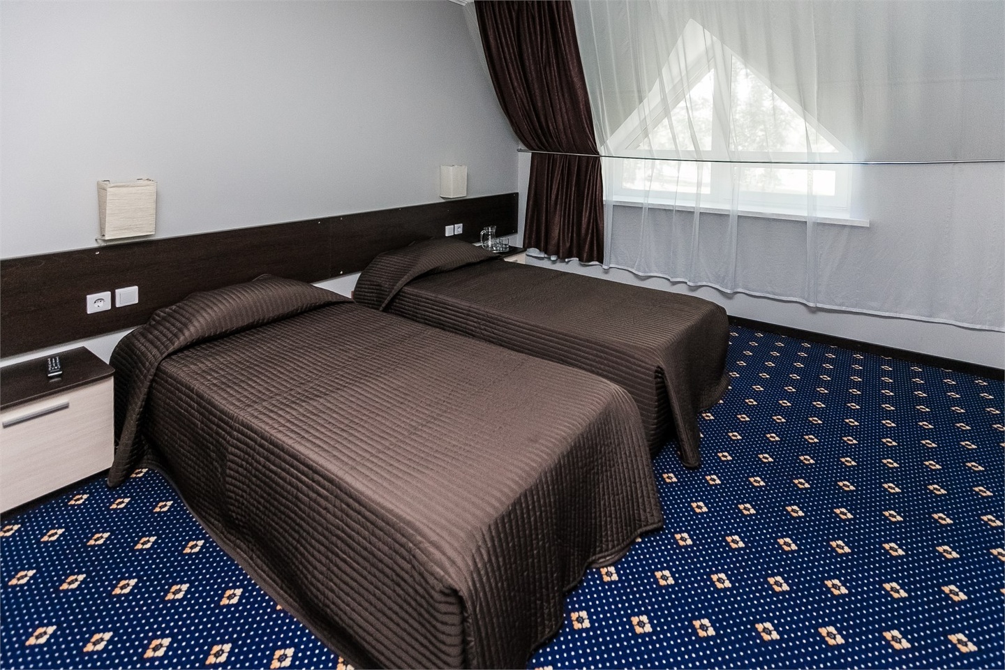 Стандарт с односпальными кроватями ( Отель Шале) - фото 1