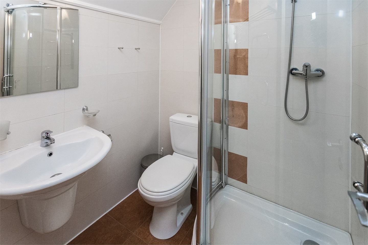 Стандарт с односпальными кроватями ( Отель Шале) - фото 7