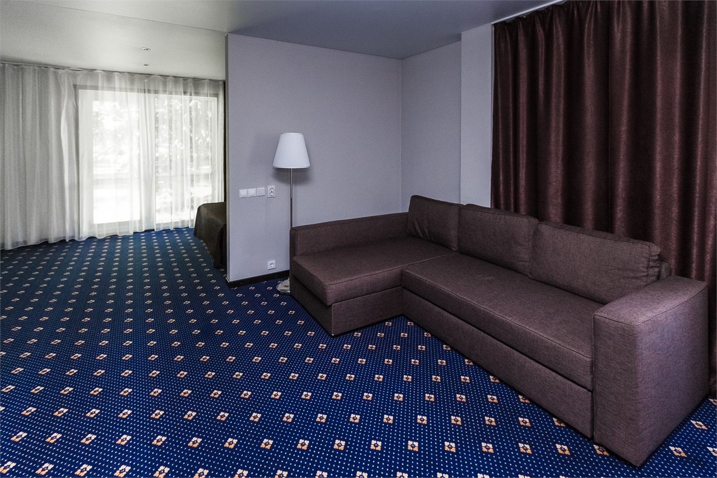 Люкс  (Отель «Шале») - фото 3