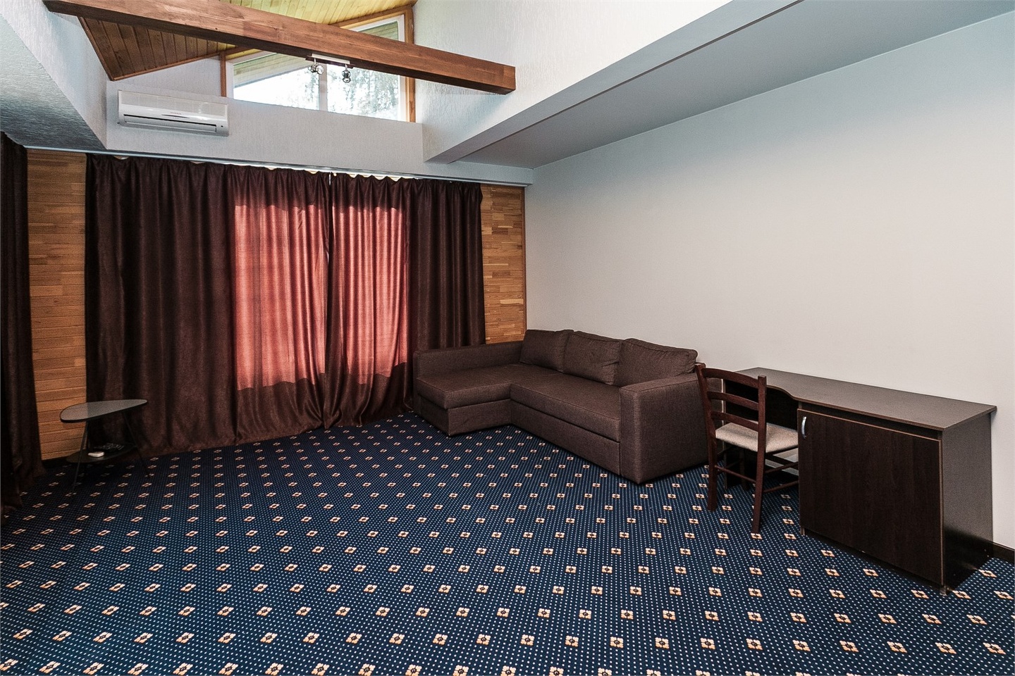 Люкс  (Отель «Шале») - фото 13