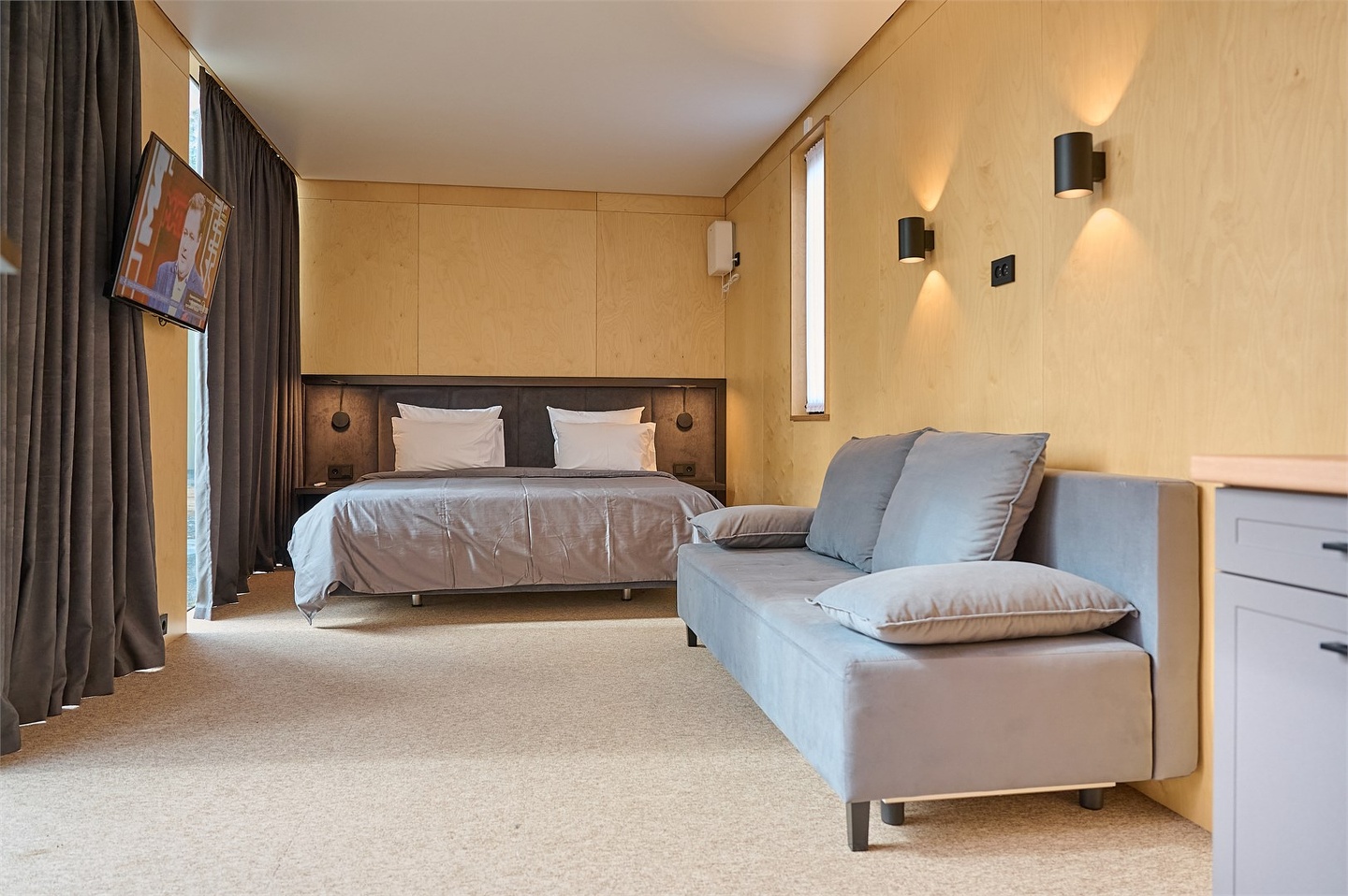 Ая Дикий берег - фото 1