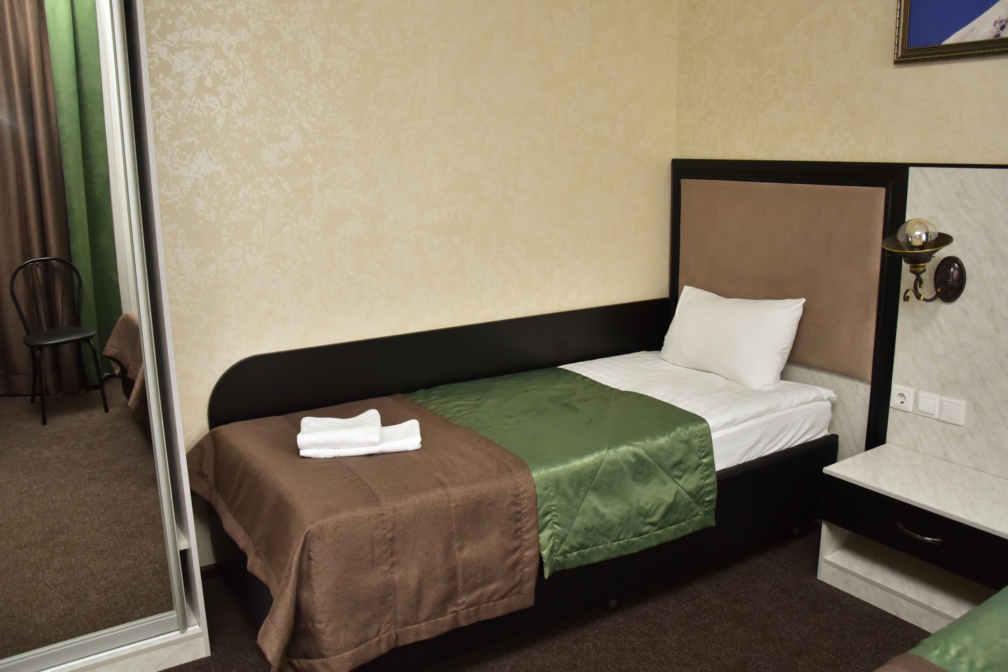 Двухместный улучшенный с двумя раздельными кроватями - фото 4