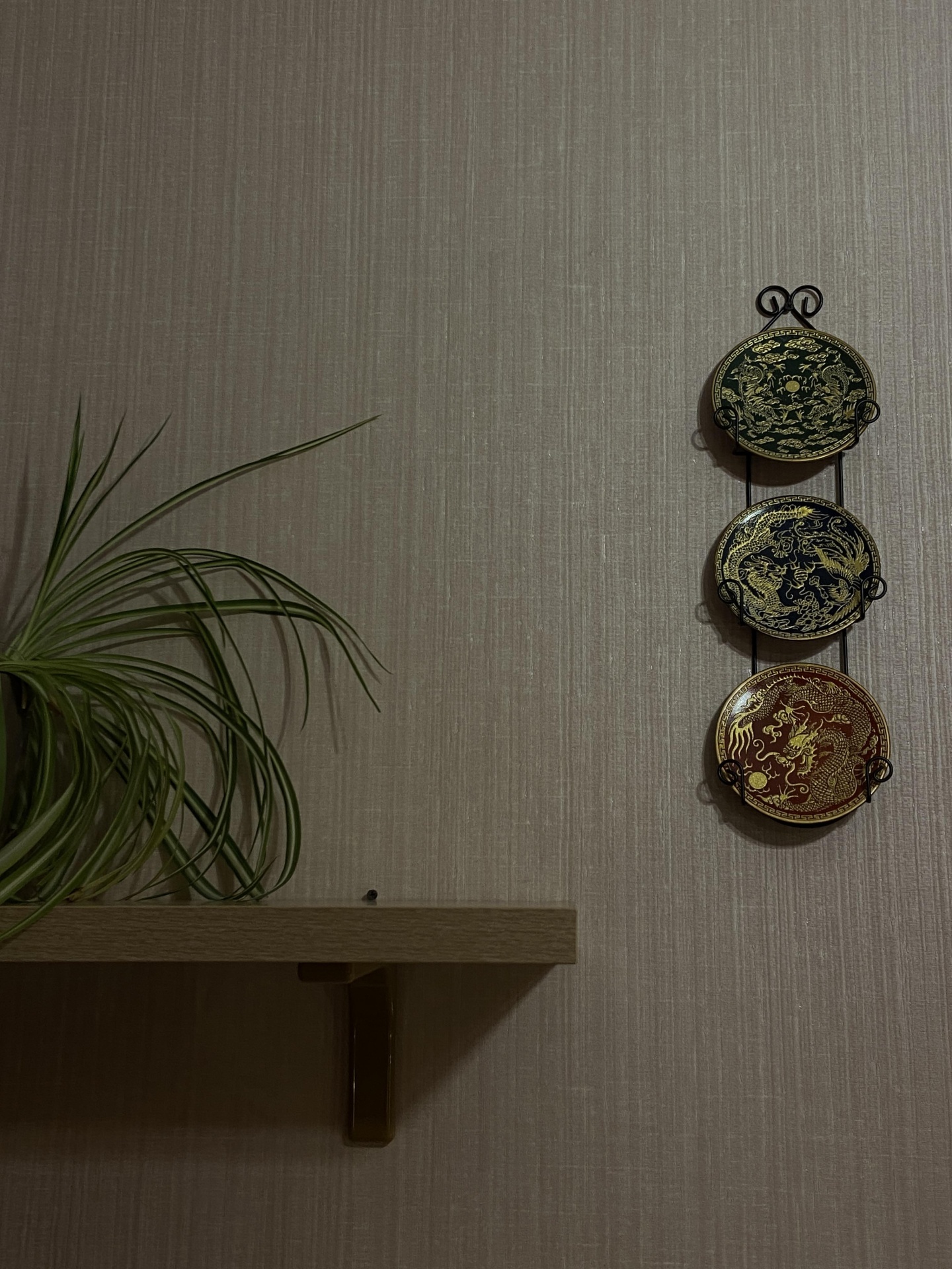 Трехместный номер с 3 односпальными кроватями с видом на горы - фото 12