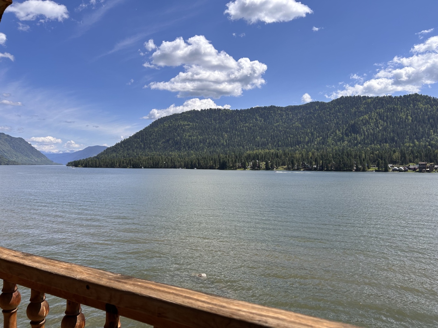 Семейный номер с балконом и видом на озеро  - фото 5