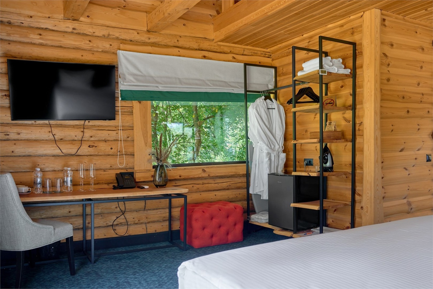 Вилла Полулюкс с видом на парк маралов - фото 3