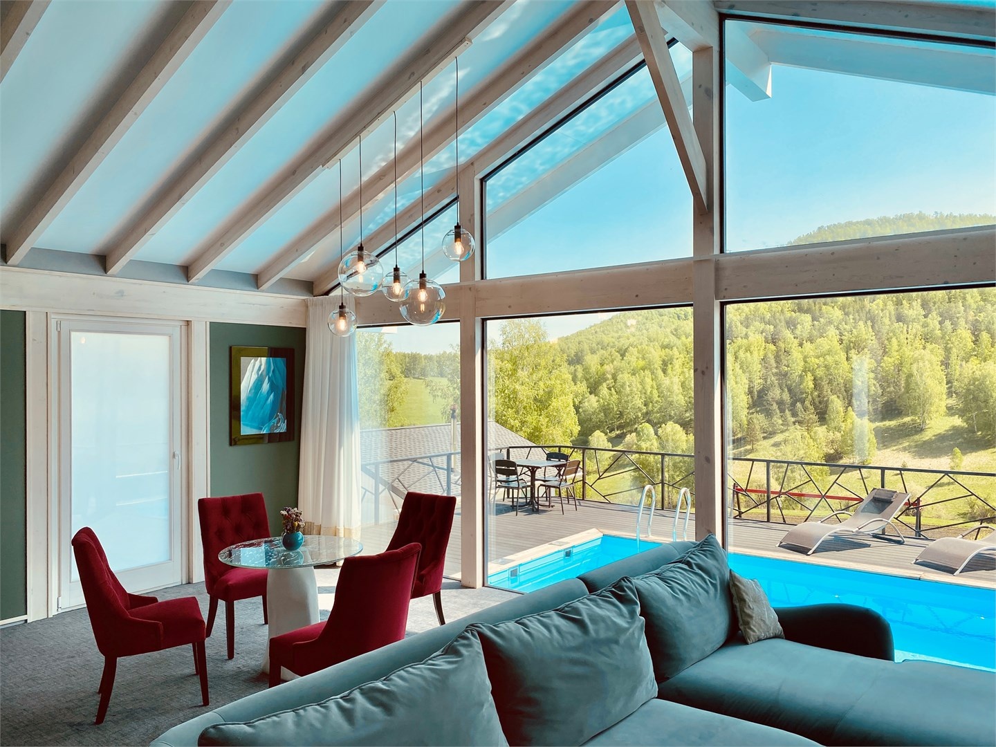 Вилла с бассейном и видом на горы - фото 2