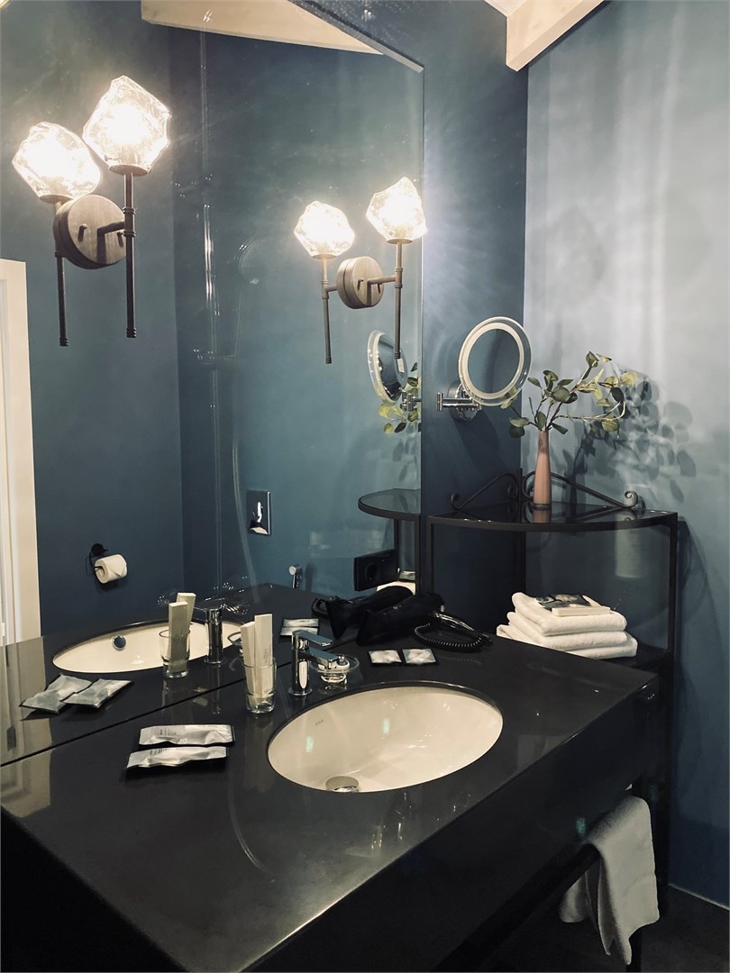 Вилла с бассейном и видом на горы - фото 12