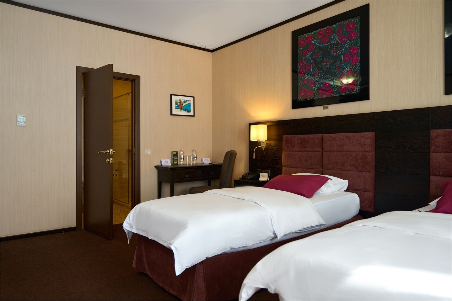 Улучшенный стандарт с двумя односпальными кроватями - фото 2