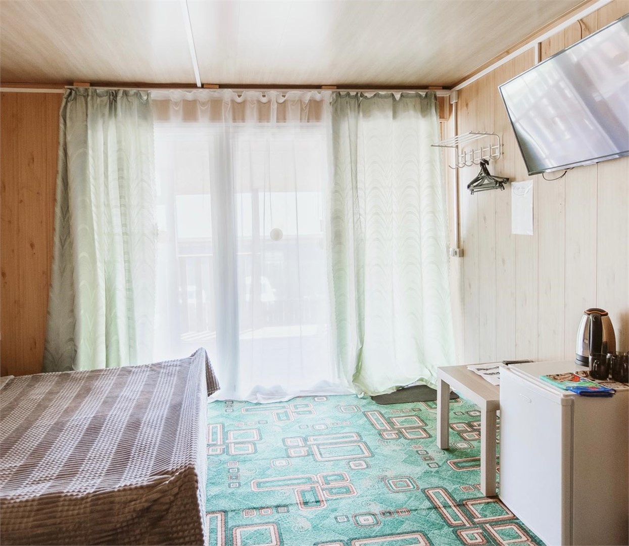 Номер 3-хм с панорамными окнами - фото 1