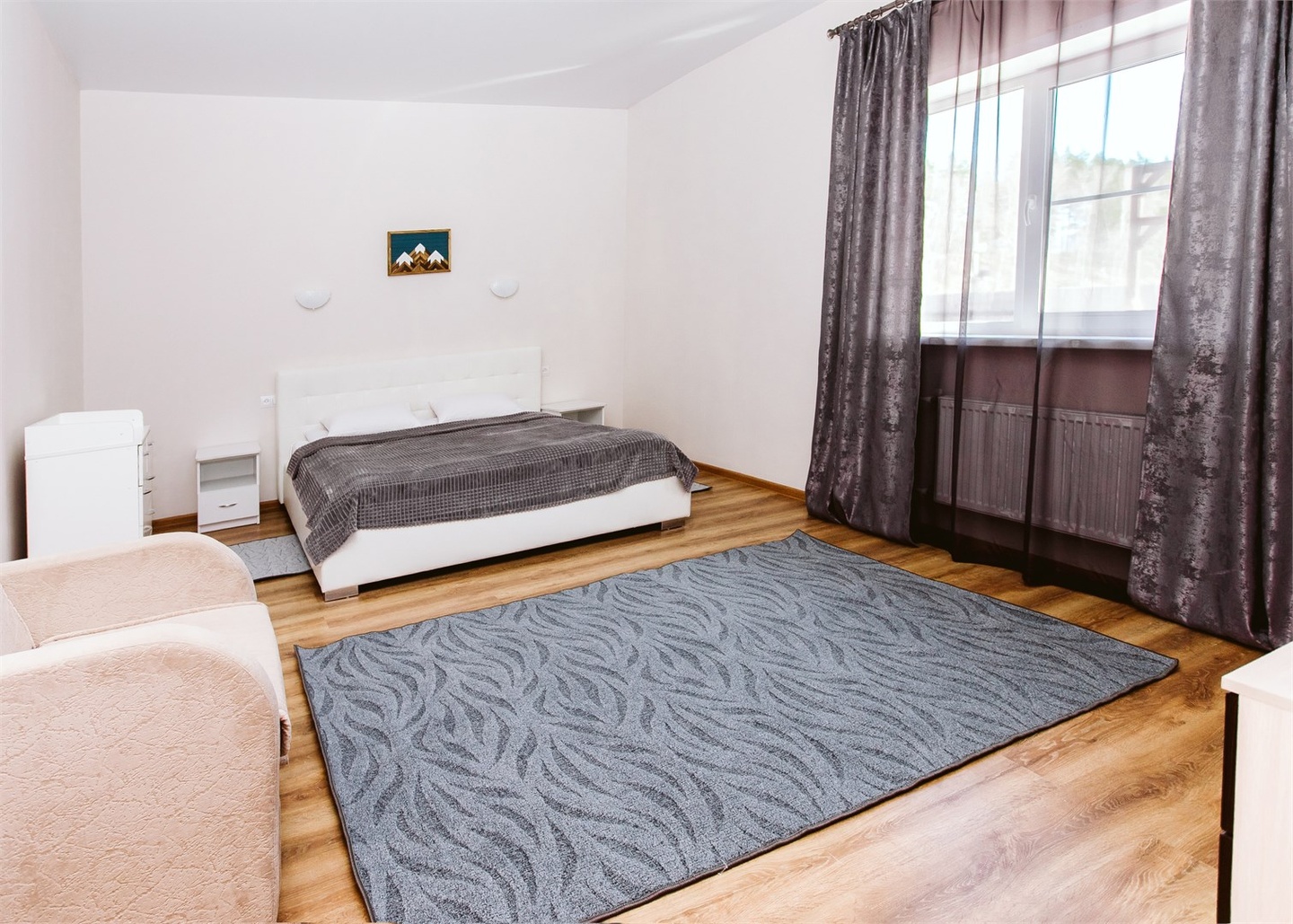 Большой дом на берегу - фото 1