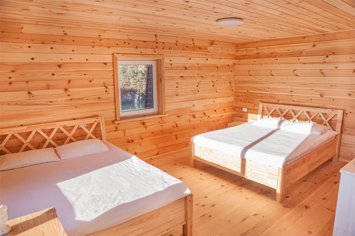 Четырёхместный номер с кухней и видом на р. Катунь  и горы - фото 3