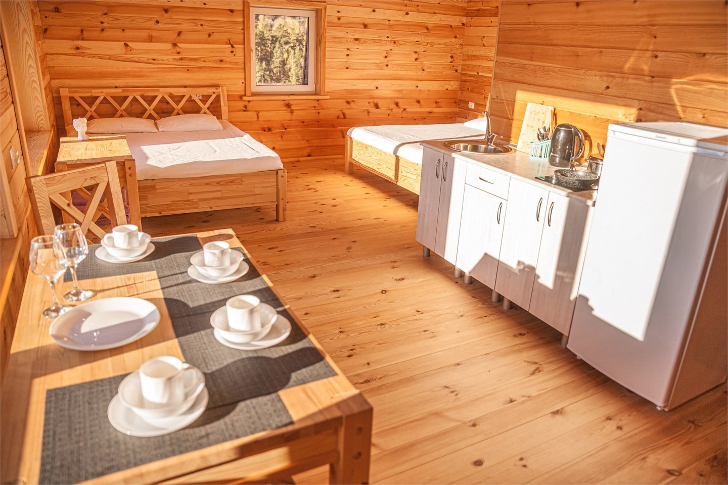 Четырёхместный номер с кухней и видом на р. Катунь  и горы - фото 6