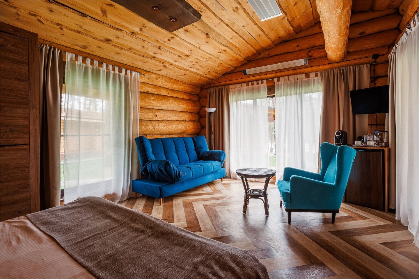 Шале "У реки" - фото 1