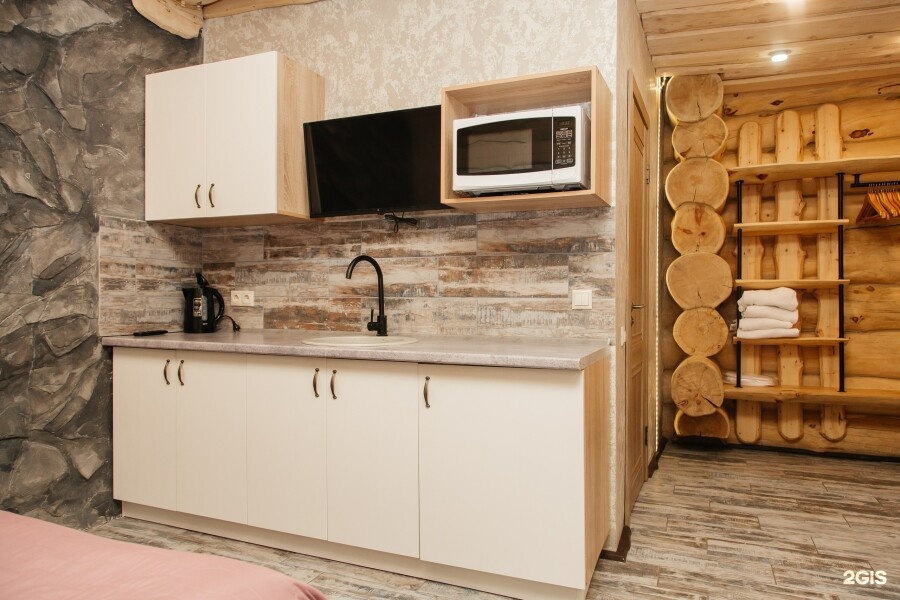 К4 - Номер на 4 человек люкс с кухонной зоной - фото 2
