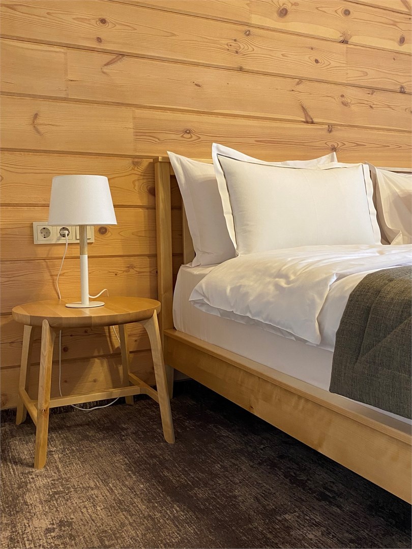 Номер Классик с двуспальной кроватью c видом на гору и балконом - фото 7