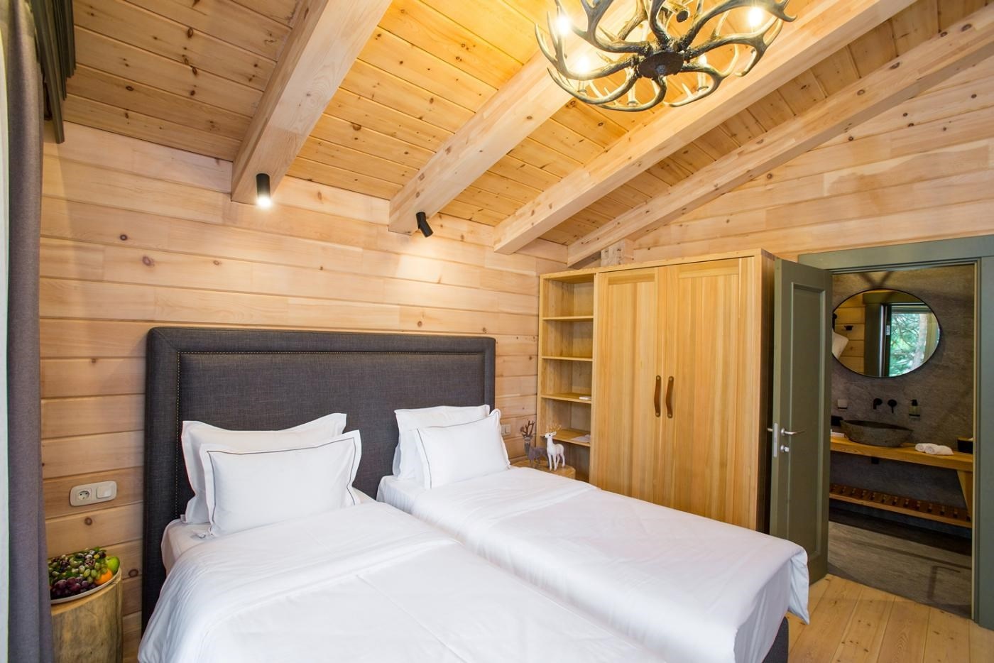 Семейное Шале с видом на реку - фото 8