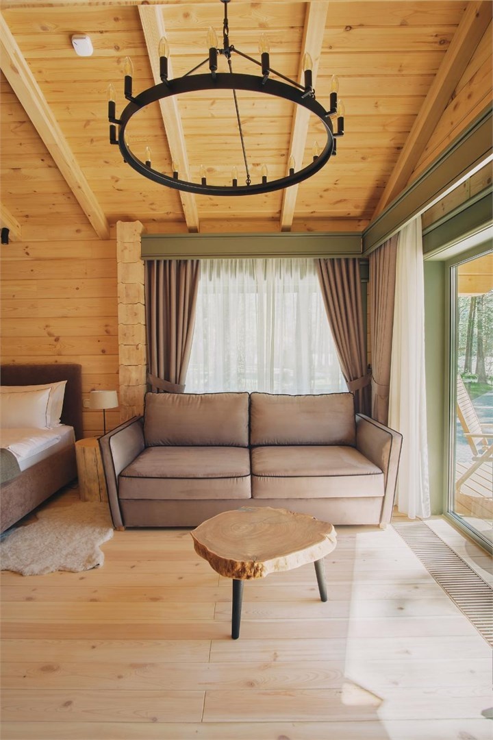 Классик Шале с видом на реку - фото 5