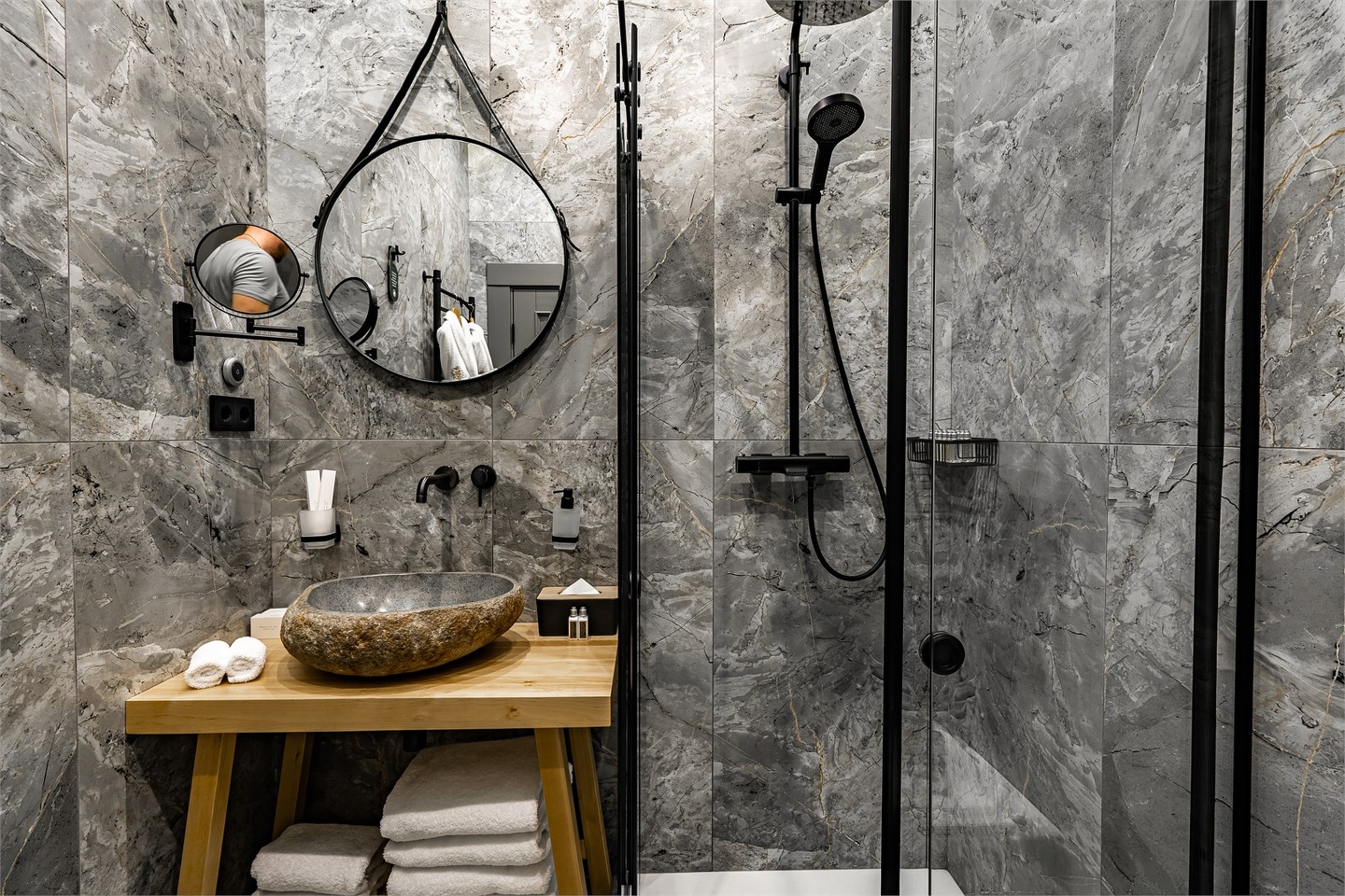 Люкс с двумя спальнями - фото 11