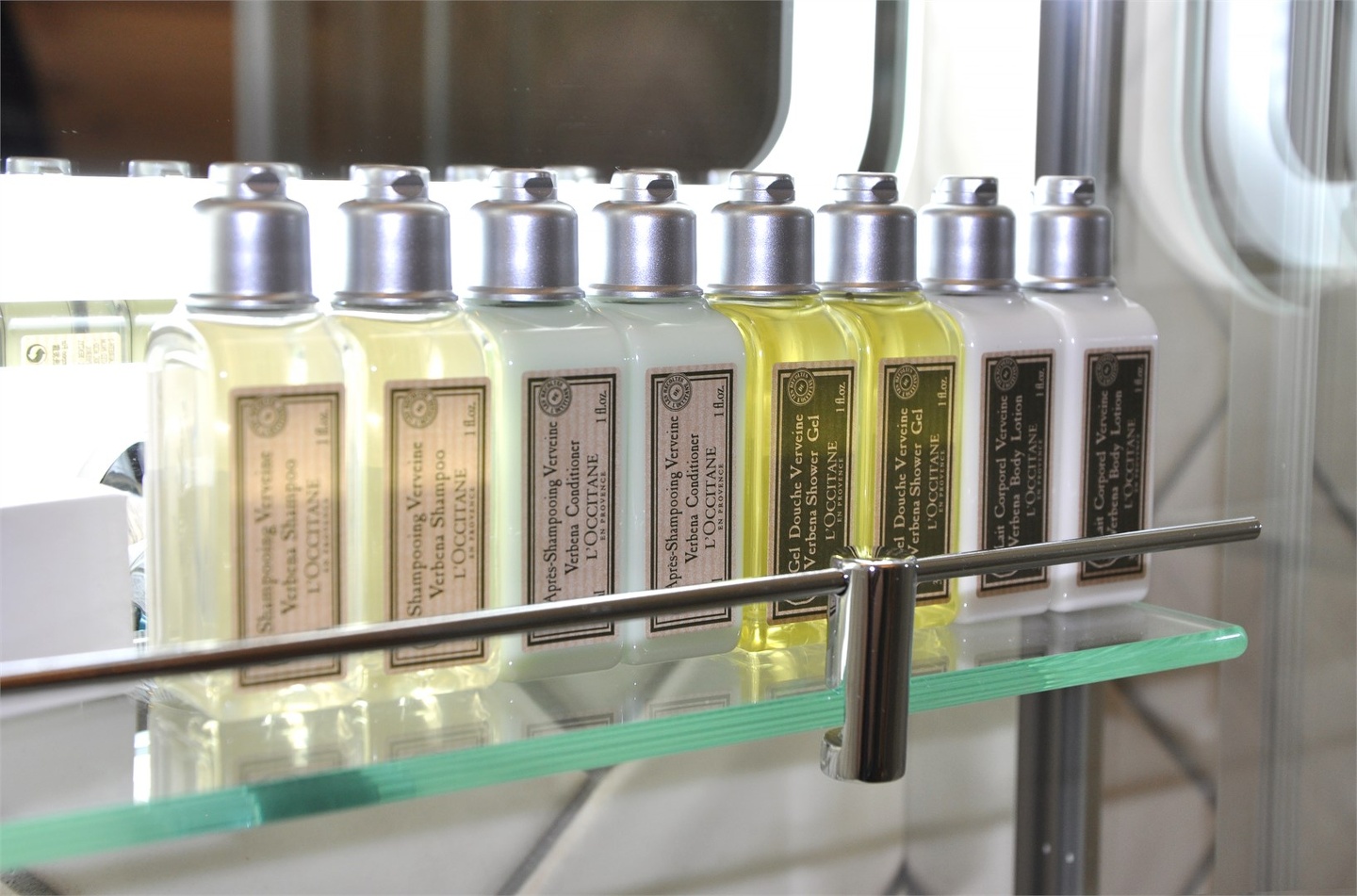 Номер Классик с двуспальной кроватью с видом на реку - фото 8