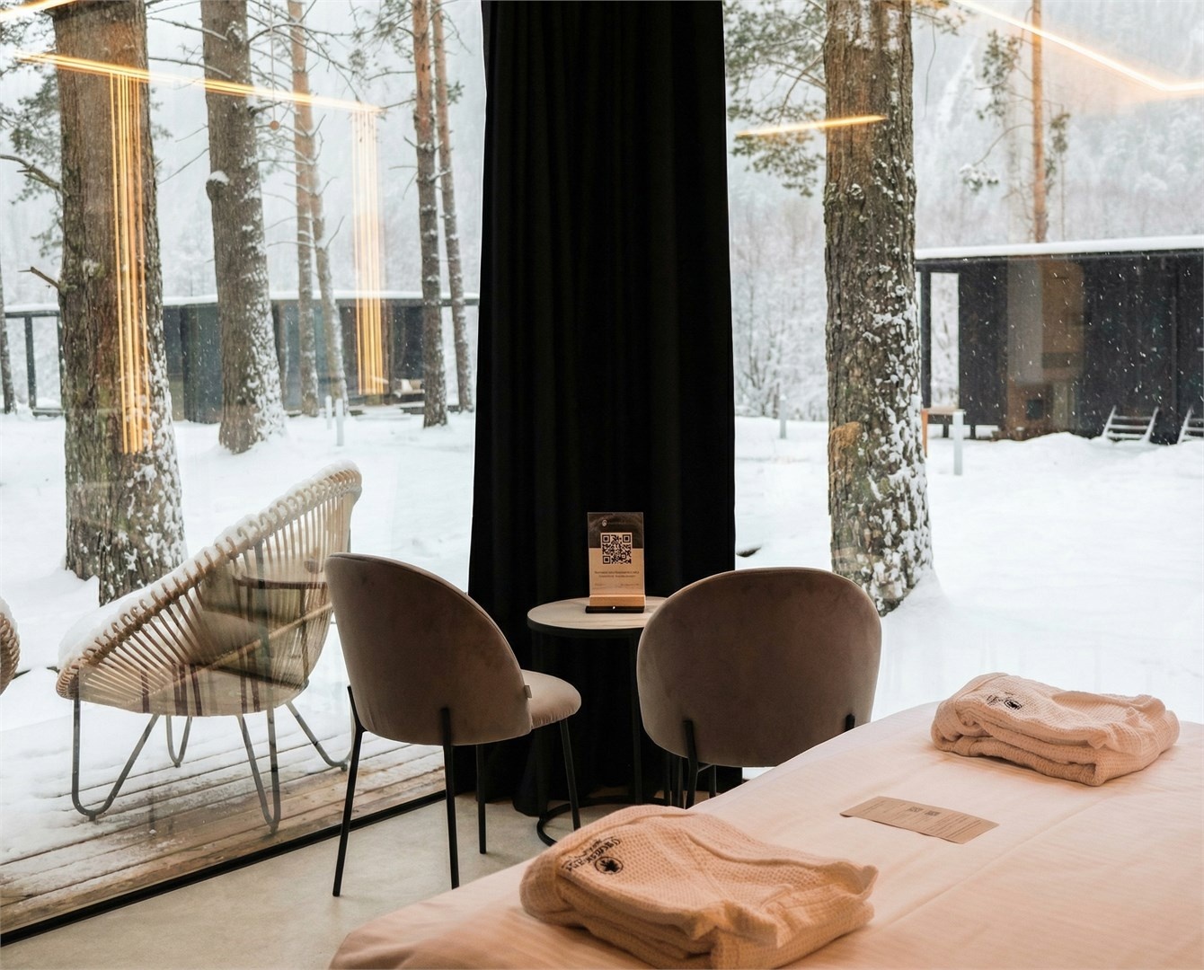 Зеркальный дом - фото 7