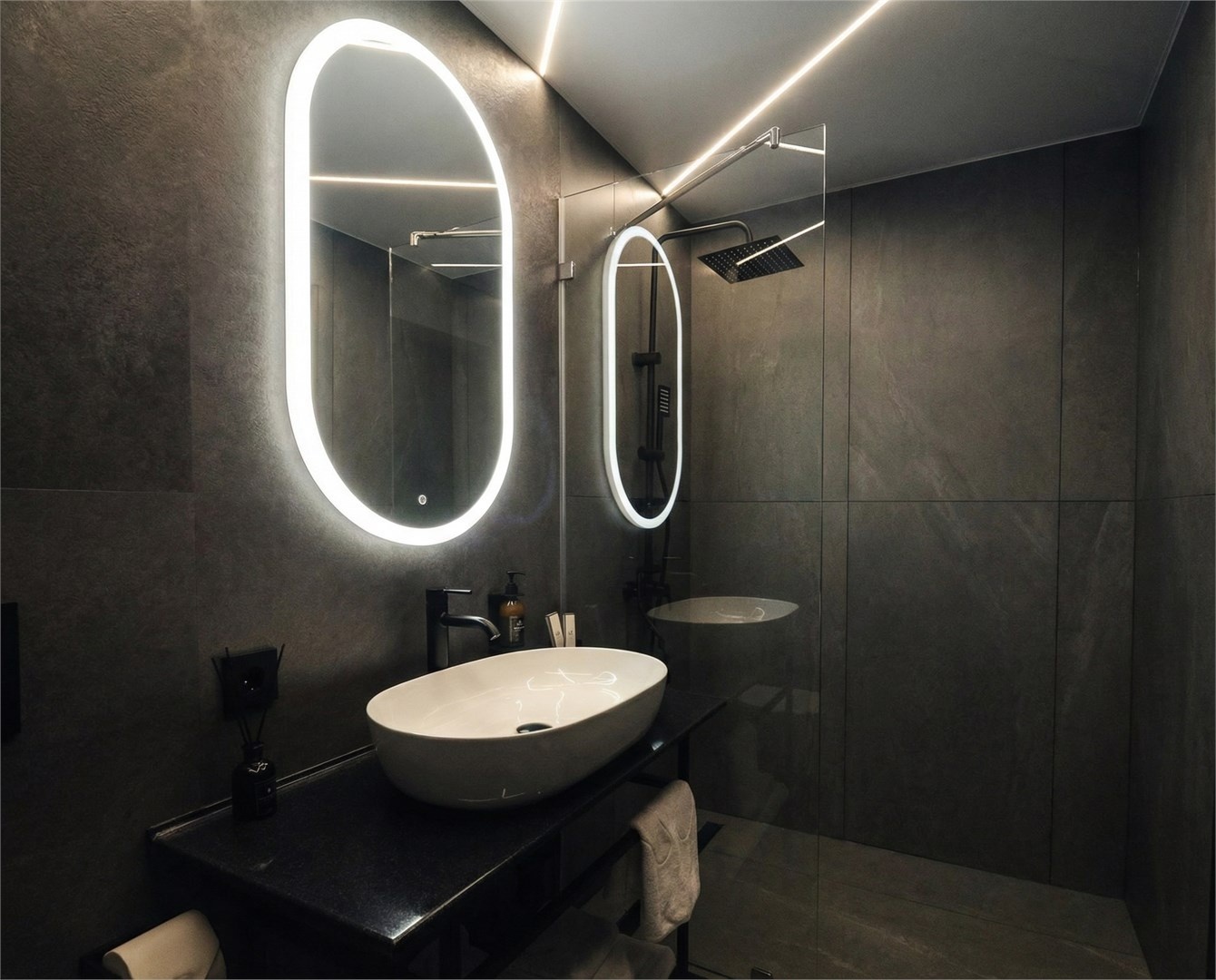 Зеркальный дом - фото 8