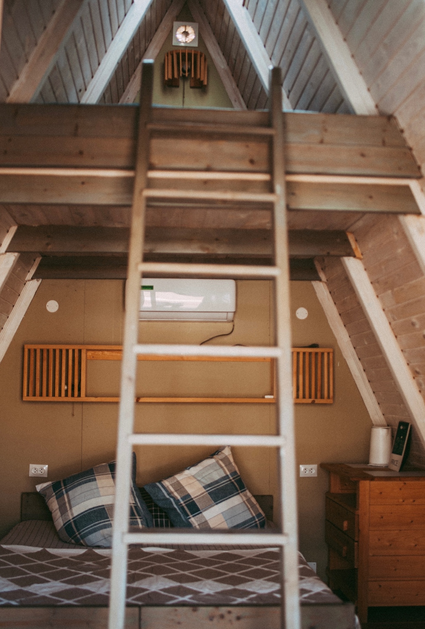 Двухярусный семейный А-фрейм  - фото 1