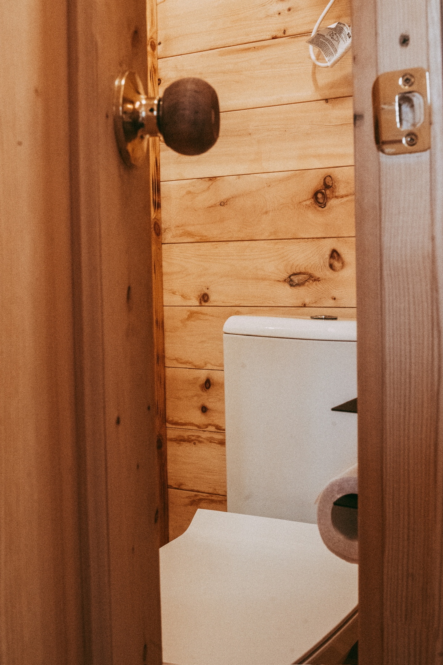 Двухэтажный дом с панорамной крышей - фото 4