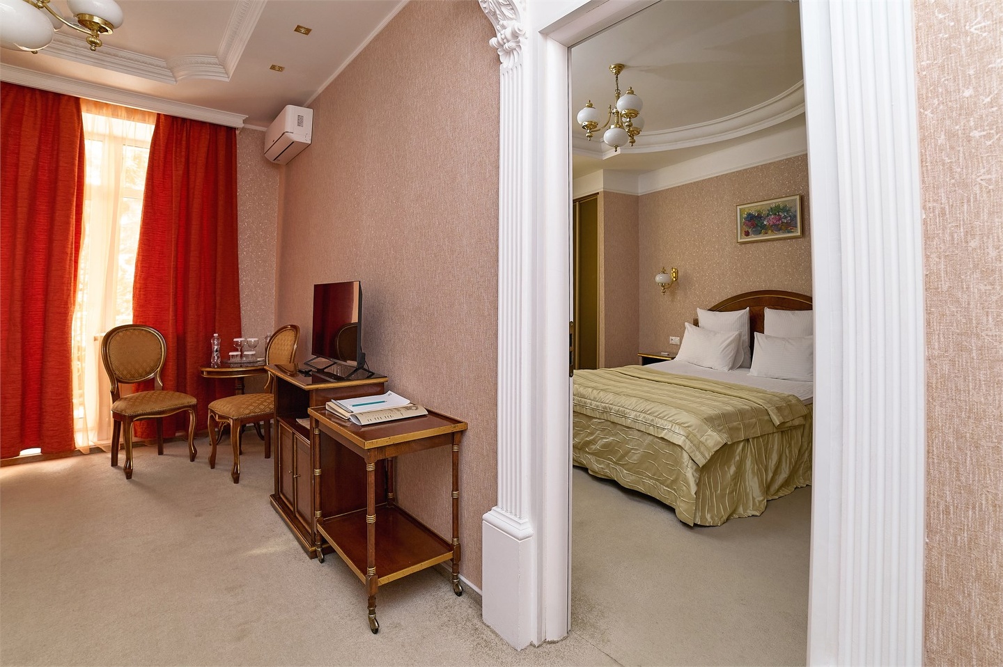 Люкс с балконом - фото 4