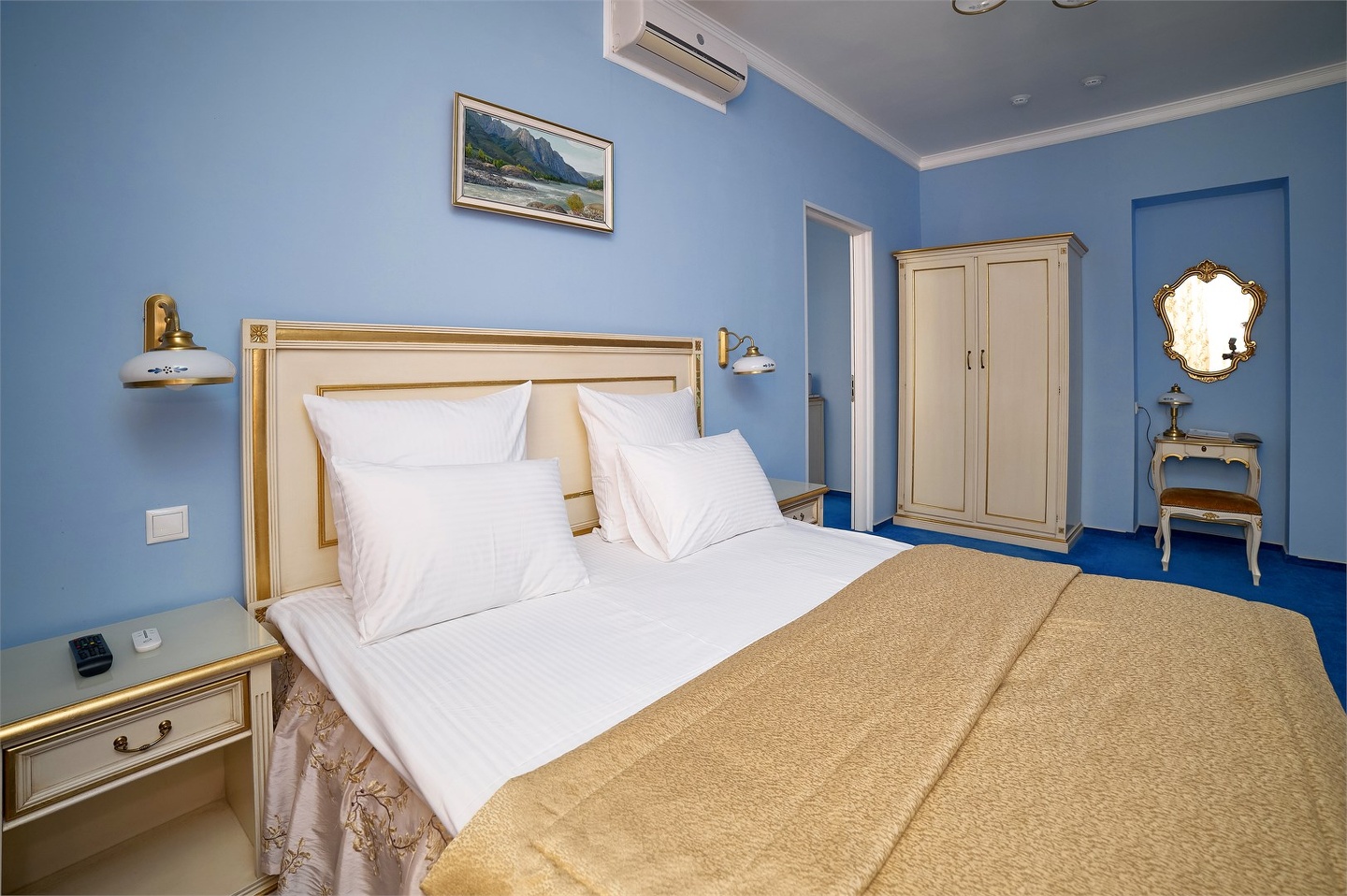 Люкс с балконом - фото 15