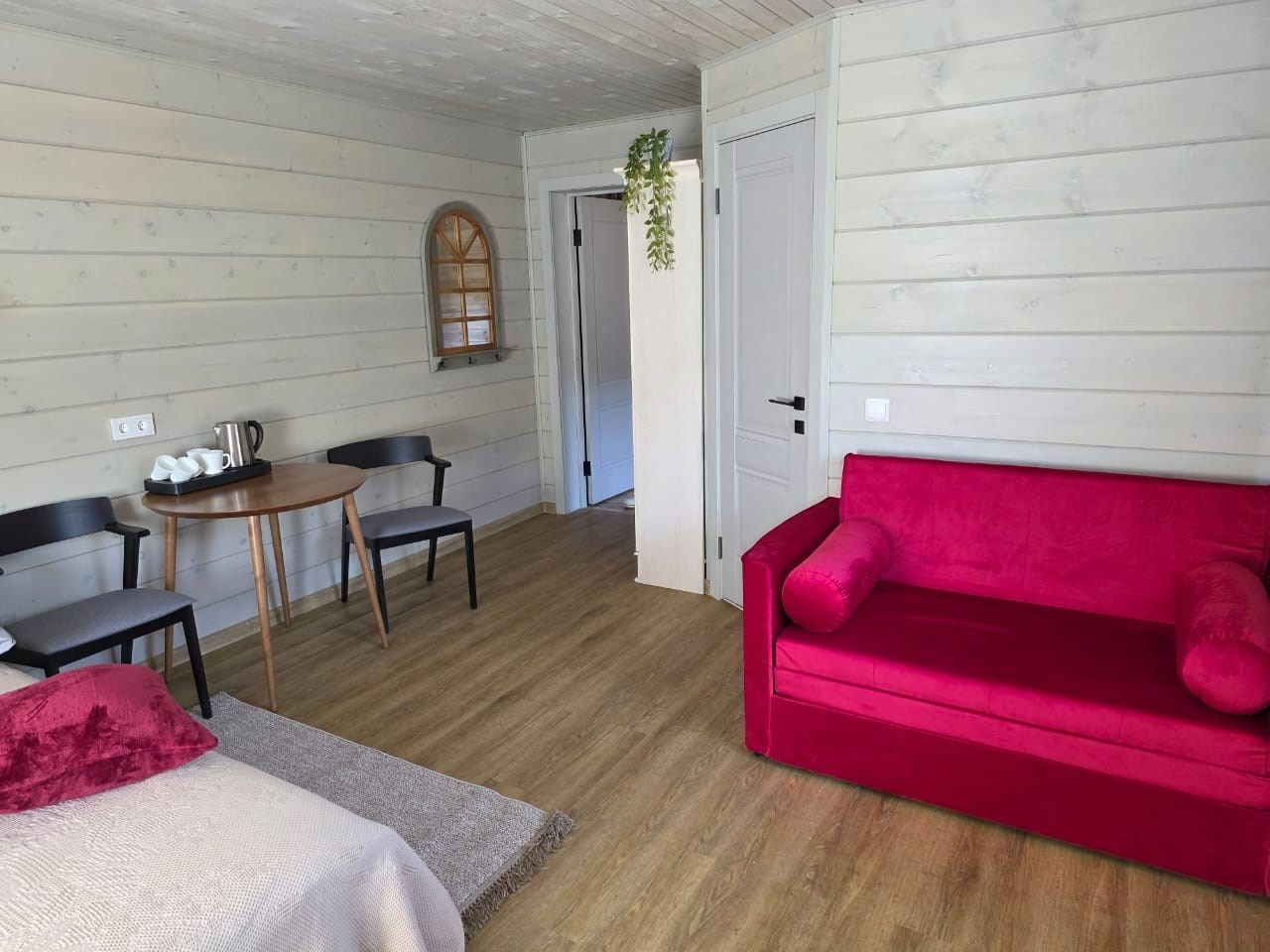 №5. 4-х местный номер с удобствами в номере (3 этаж) - фото 2