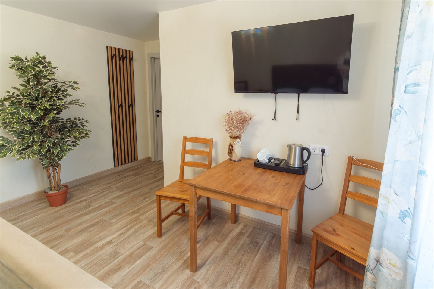 №3. 3-х местный номер с удобствами в номере (2 этаж) - фото 2