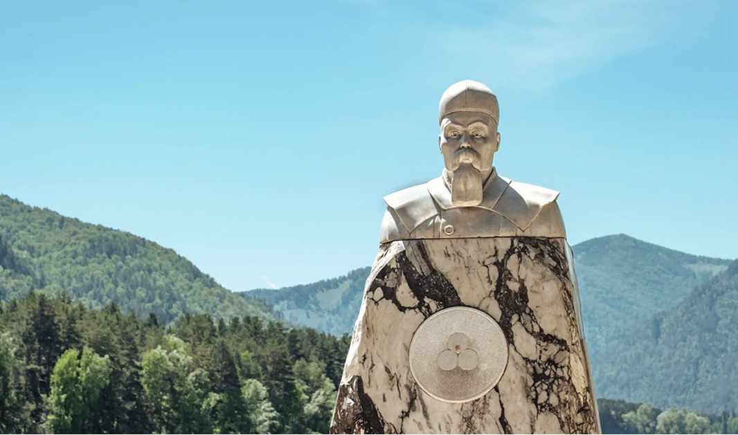 День 5. Экскурсии: Тавдинские пещеры,пасека, ГЛК «Манжерок», памятник рафтеру в с. Манжерок - фото 2